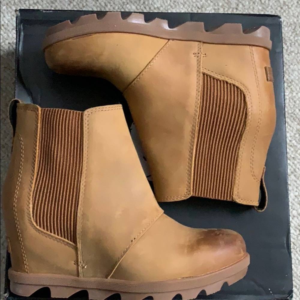 Sorel Joan of Arctic II Chelsea Wedge Boots - Sz 6